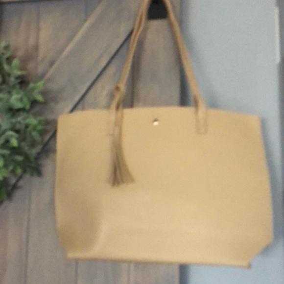 beige tote - Picture 2 of 7